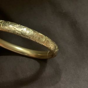 14kt Gold Vintage Victorian Bangle Bracelet